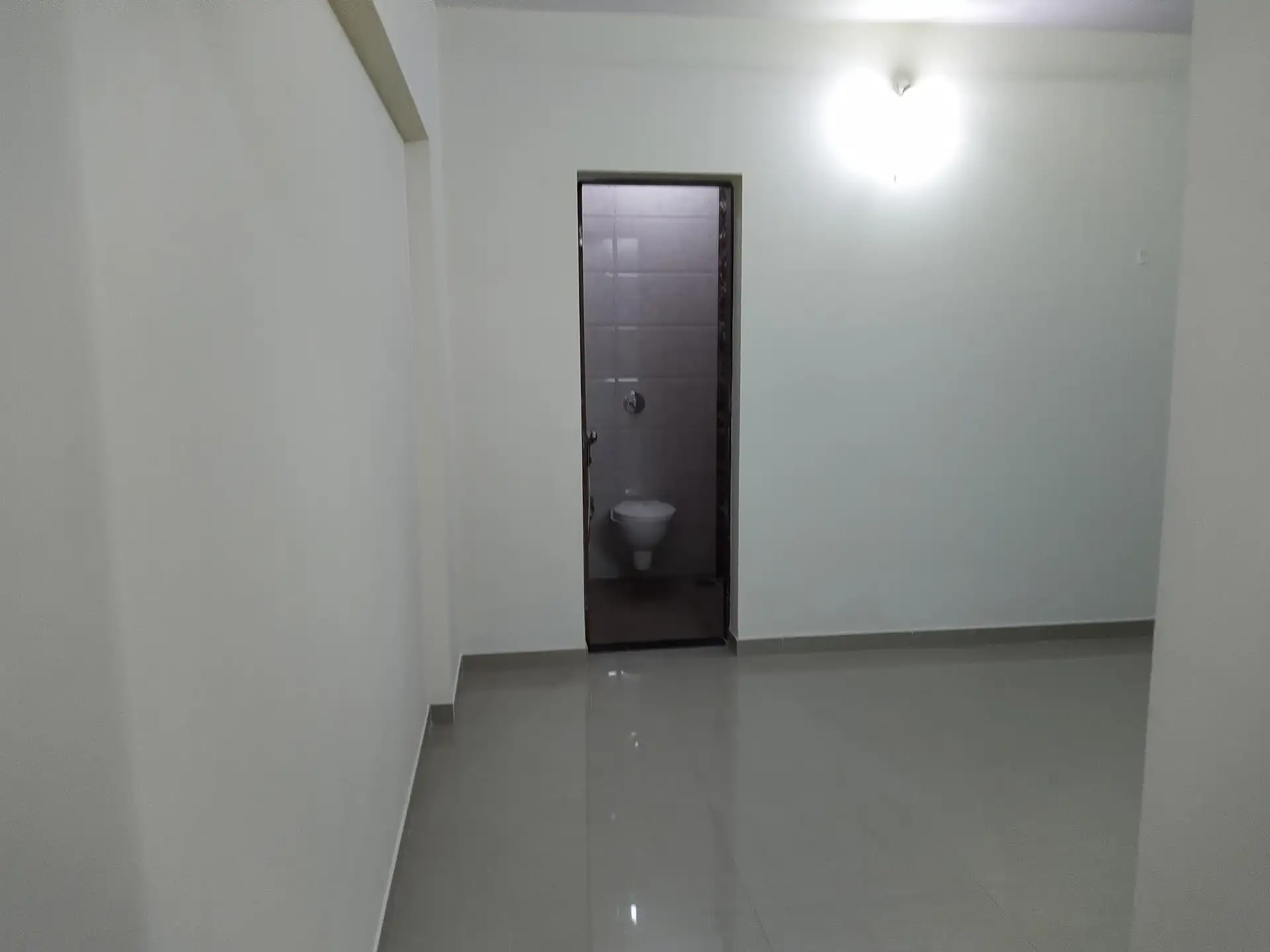 2.5 BHK Flat for Sale in SETHIA LINK VIEW , Goregaon West